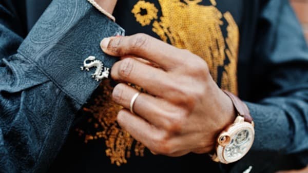 Blog: Customized cufflinks for the win image