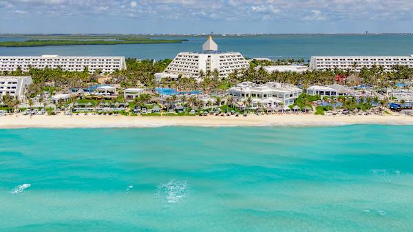 Oasis Hotels & Resorts 