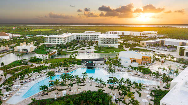 Grand Palladium Hotels & Resorts 