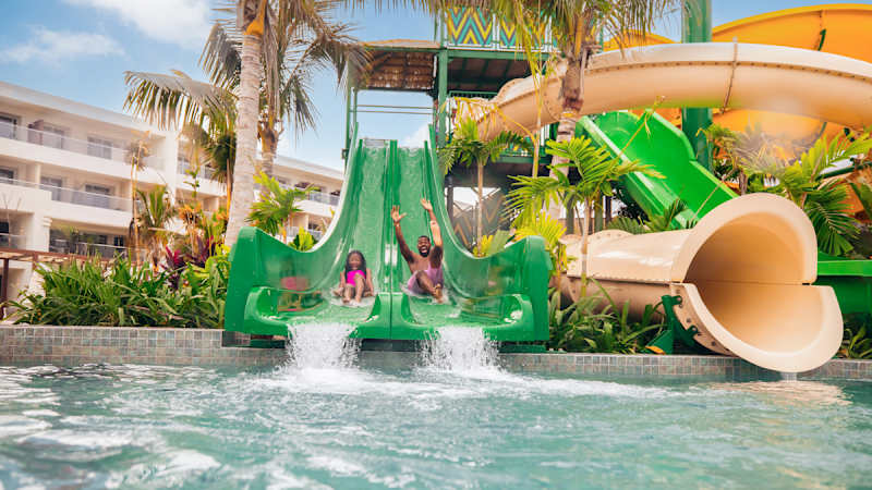 Les enfants séjournent et mangent gratuitement