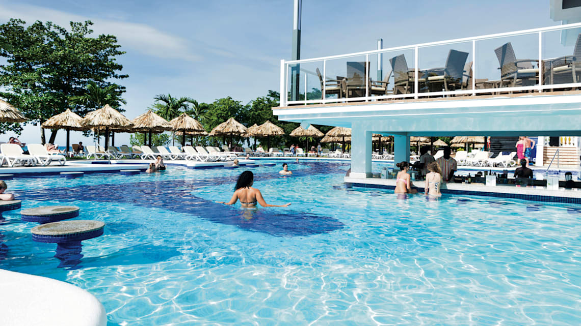 Packages : Promo : Experience RIU-topia image