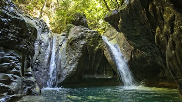 Blog: Chase waterfalls through the jungle image