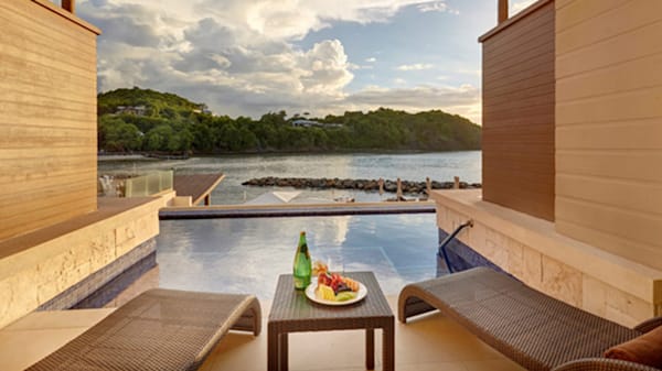 Blog :  Fall in love all over again at Hideaway at Royalton Saint Lucia image