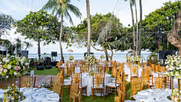 Blog: Do you recommend that I visit my chosen resort before my wedding to get a better idea of how I can decorate my venues? image