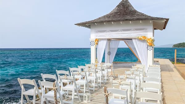 Blog: The private island oasis: Couples Tower Isle image