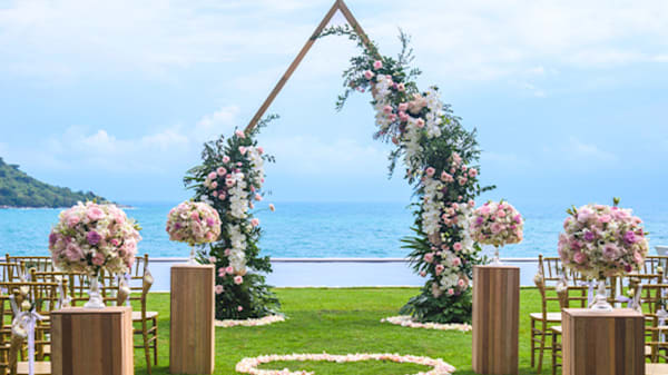 Blog: Geometric and circular arches image