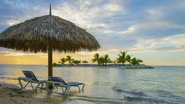 Blog: Soak up the sun on a private beach at Holiday Inn Resort Montego Bay Jamaica image