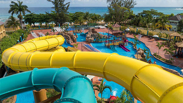 Blog: Zoom down winding water slides at Jewel Runaway Bay Beach and Golf Resort image