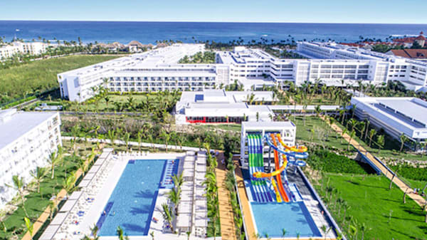 Blog: Dare to free-fall at the adults only water park at Riu Republica image