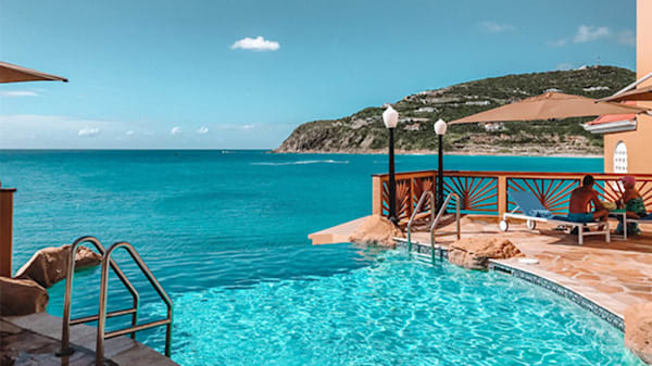 Blog : Vacation like an A-lister in St. Maarten image