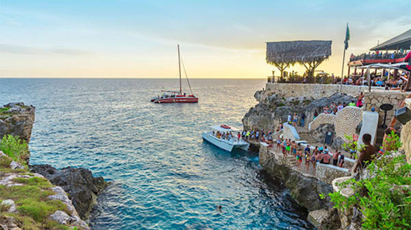 Blog : Enjoy laidback luxury in Negril image