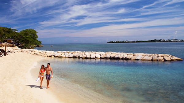 Blog: Stroll along the shore like royalty in Montego Bay image