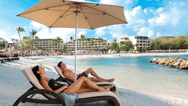 Blog: Unwind in luxury like a media mogul in Saint Lucia image