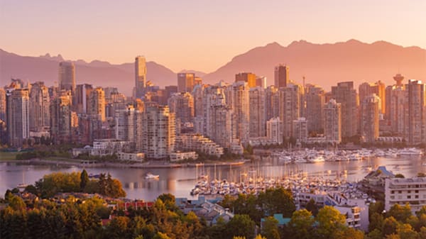 Blog : Traverse breathtaking coastal landscapes in Vancouver image