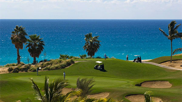 Blog: Tee off with fellow golfers on world-class courses image