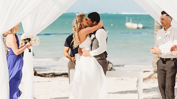 Blog: Are there perks to each type of ceremony? image