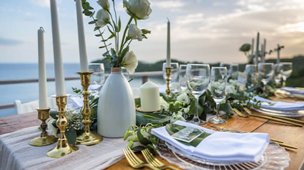 Blog: Cocktail reception image